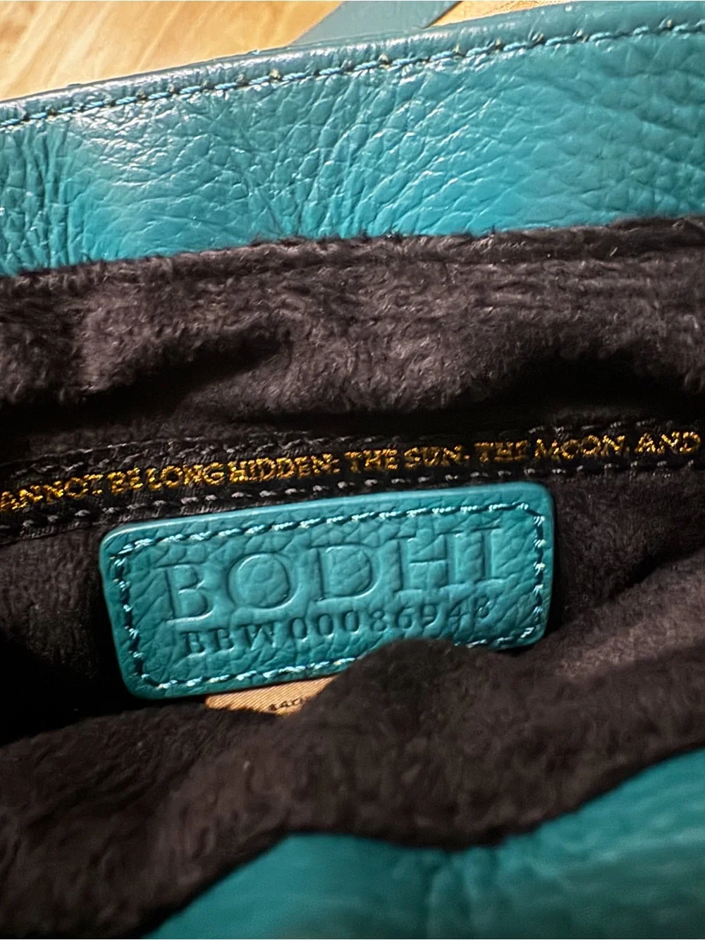 NWT Bodhi Quilted Leather Crossbody Bag / iPad Tablet Case - Teal